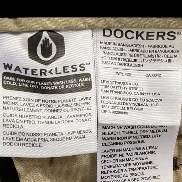 NWT Dockers® Men's Straight Fit Chino Khaki with Stretch for Comfort, 32x30 - Picture 7 of 7